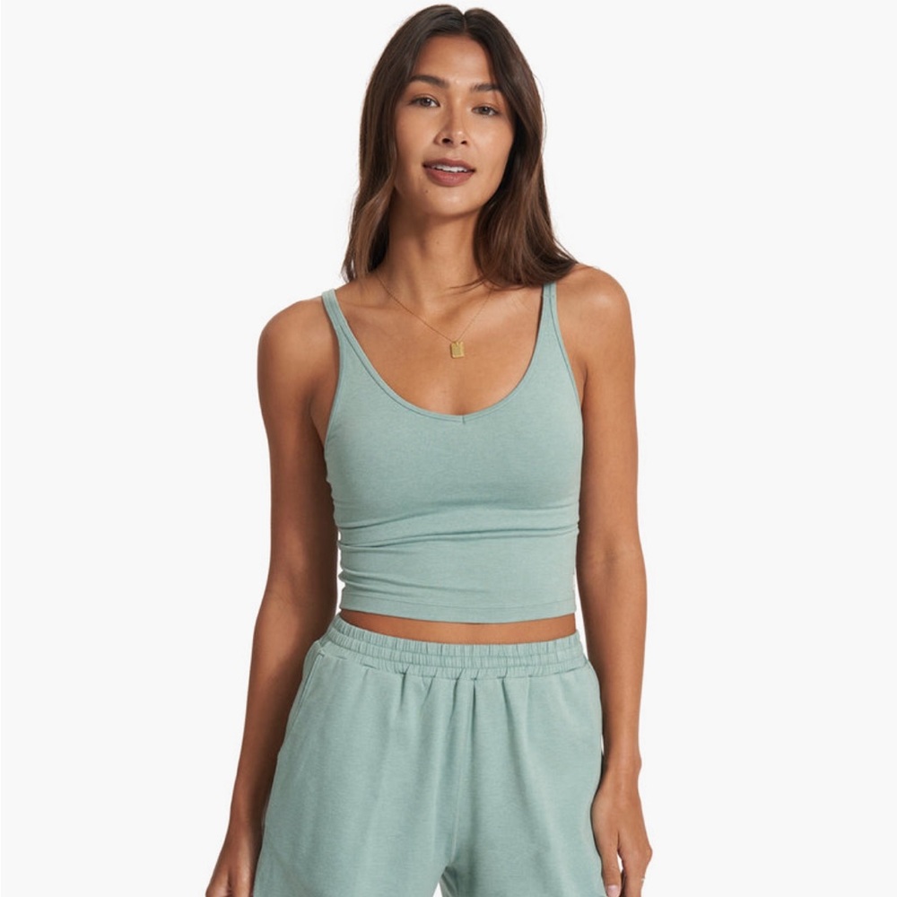 Halo Performance Crop
Women's DreamKnit Top Size M Celery Heather NWT